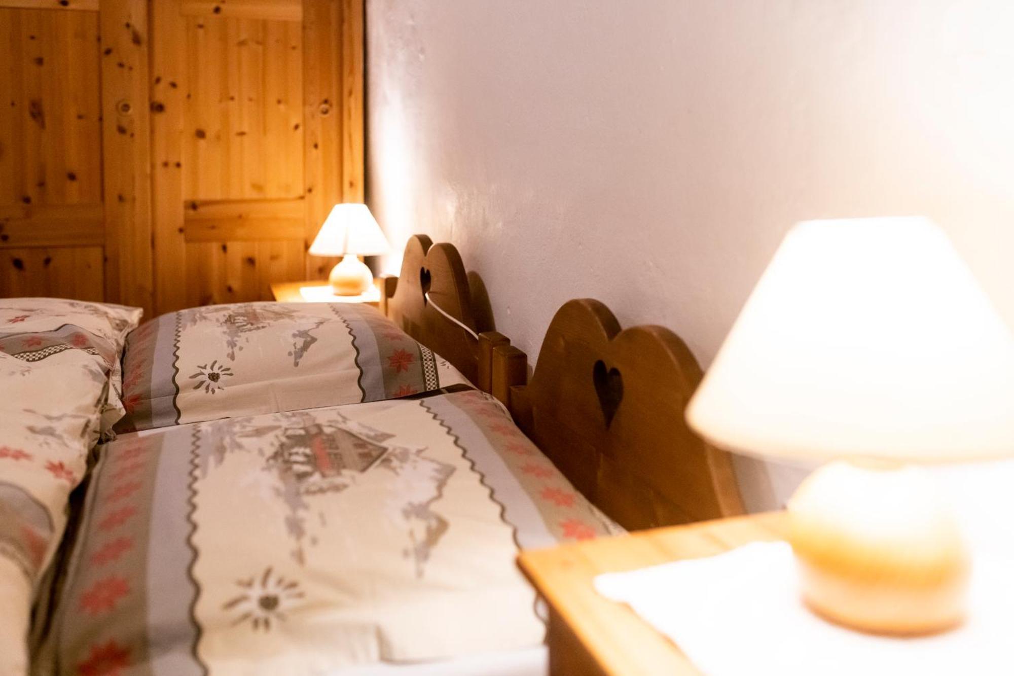 Aiguille De La Tza Hotell Arolla Eksteriør bilde