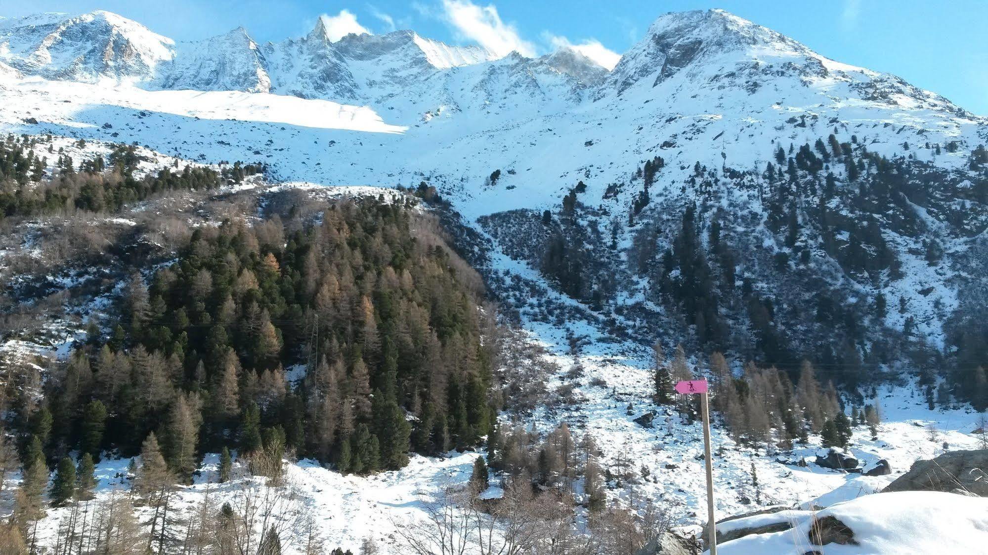 Aiguille De La Tza Hotell Arolla Eksteriør bilde